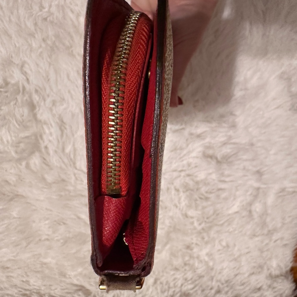 Louis Vuitton Murakami white Color wallet - Picture 13 of 16